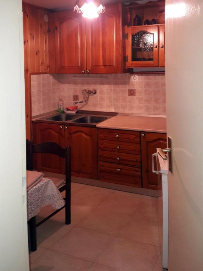 Apartment Rozi *